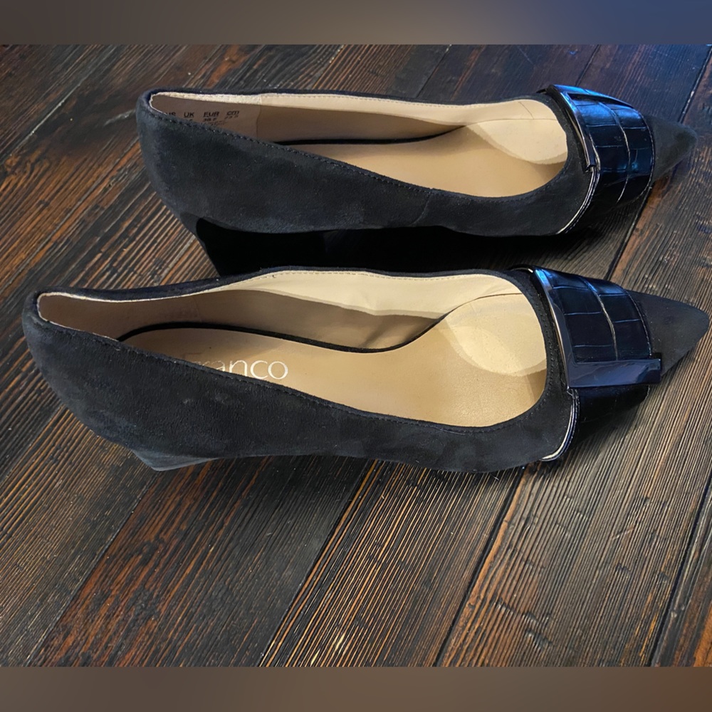 Franko Sarto Black Suede Low Wrapped Block Heels - Picture 9 of 9
